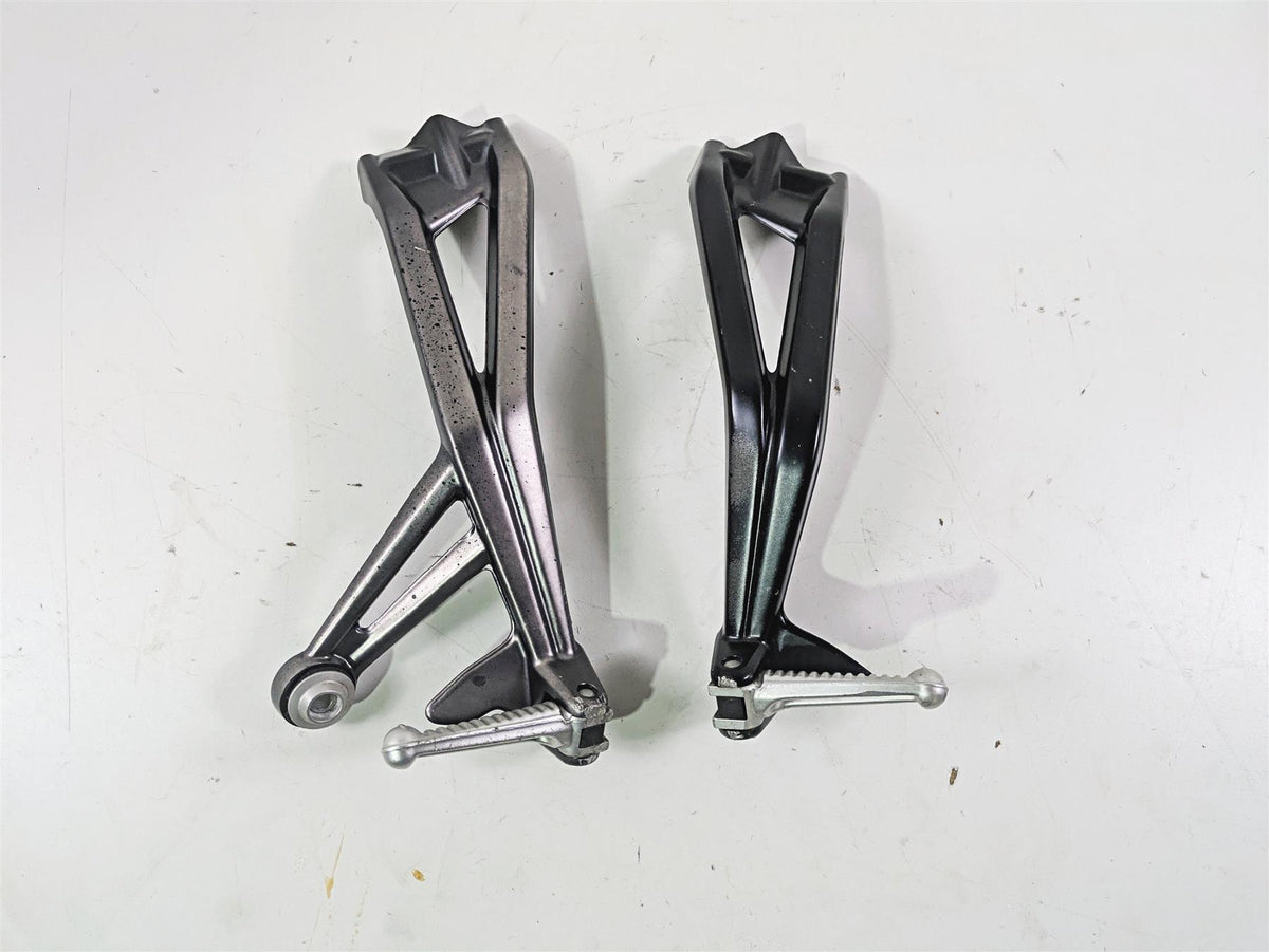 2012 Ducati Streetfighter 848 Rear Passenger Footpeg Set 82411561A 82411571A {{ shop.shopifyCountryName }} - Mototech271