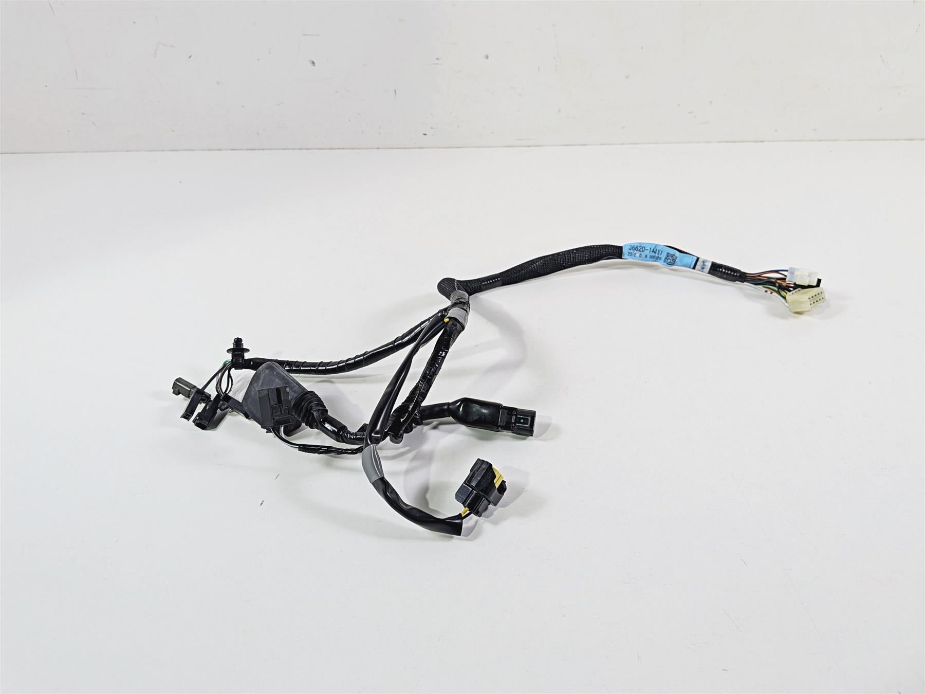 2024 Suzuki GSXR600 Gauges Cluster Headlight Wiring Harness 36620-14J11 {{ shop.shopifyCountryName }} - Mototech271