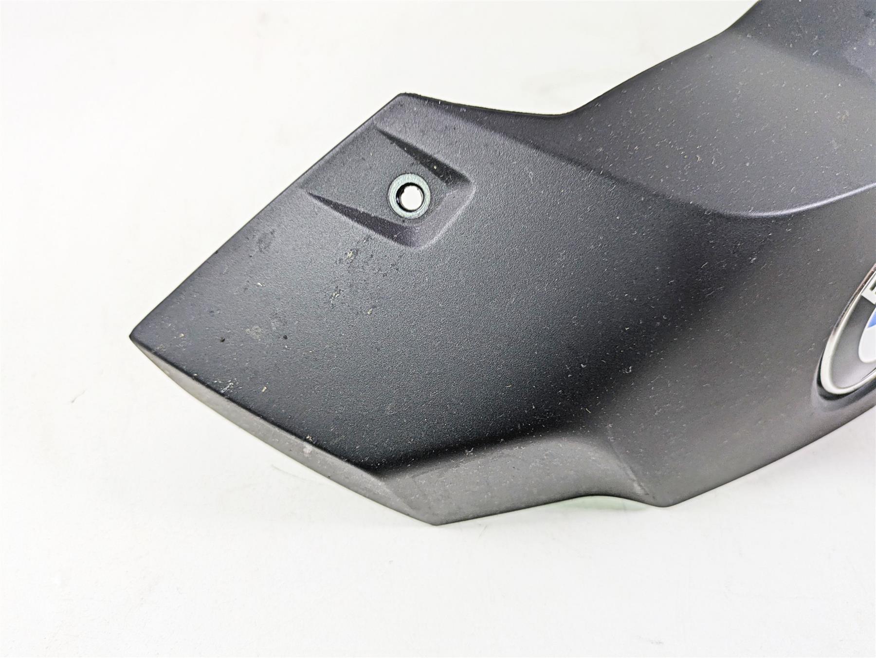 2009 BMW R1200GS K255 Adv Left Side Fuel Tank Cover & Emblem 46637706287 {{ shop.shopifyCountryName }} - Mototech271