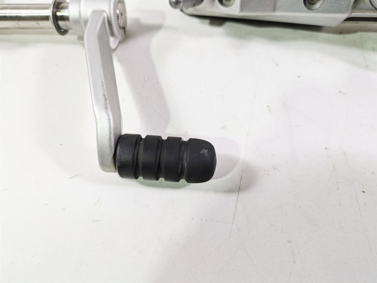 2012 BMW R1200R K27 Left Rider Footpeg & Shifter Set 46717700913 23417671065 {{ shop.shopifyCountryName }} - Mototech271