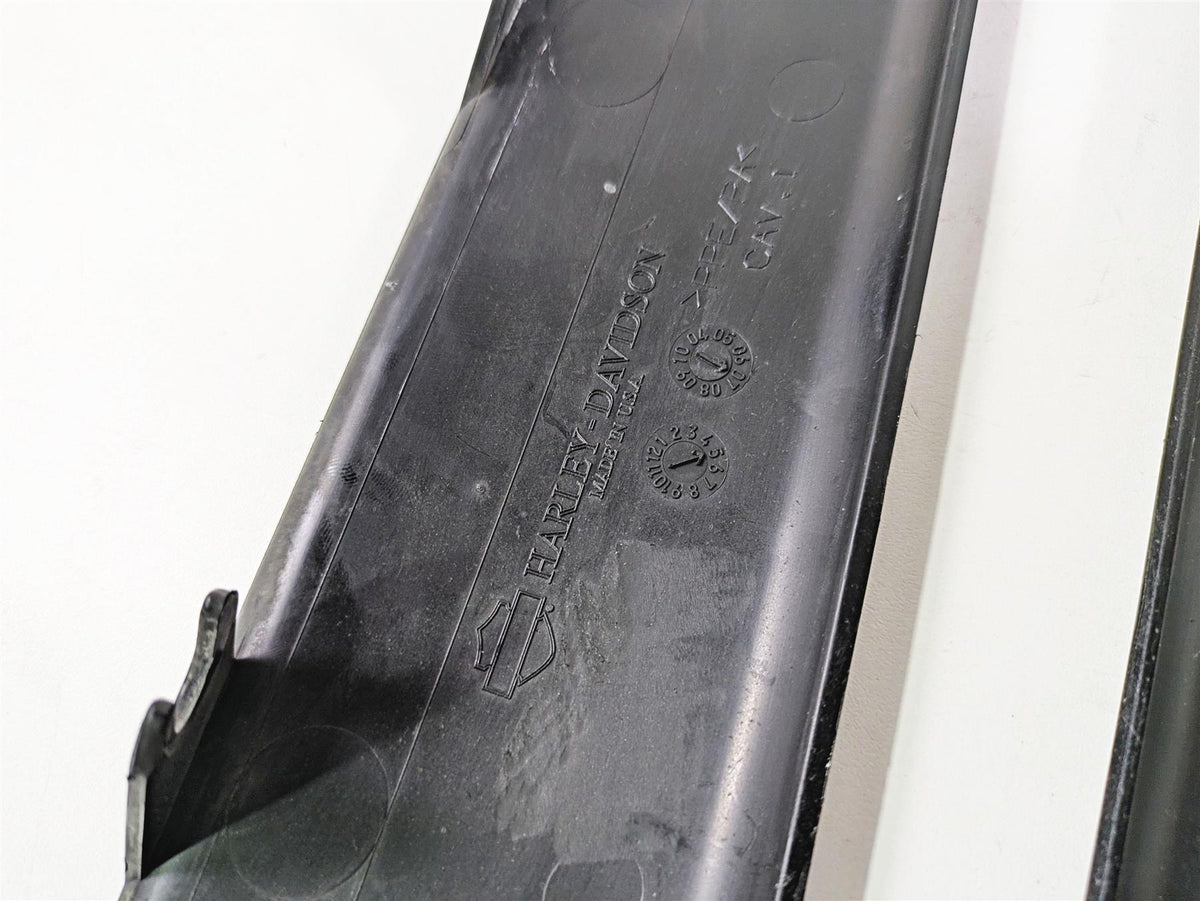 2007 Harley Touring FLHRSE CVO Road King Rear Fairing Wing Filler Set 91628-07 {{ shop.shopifyCountryName }} - Mototech271