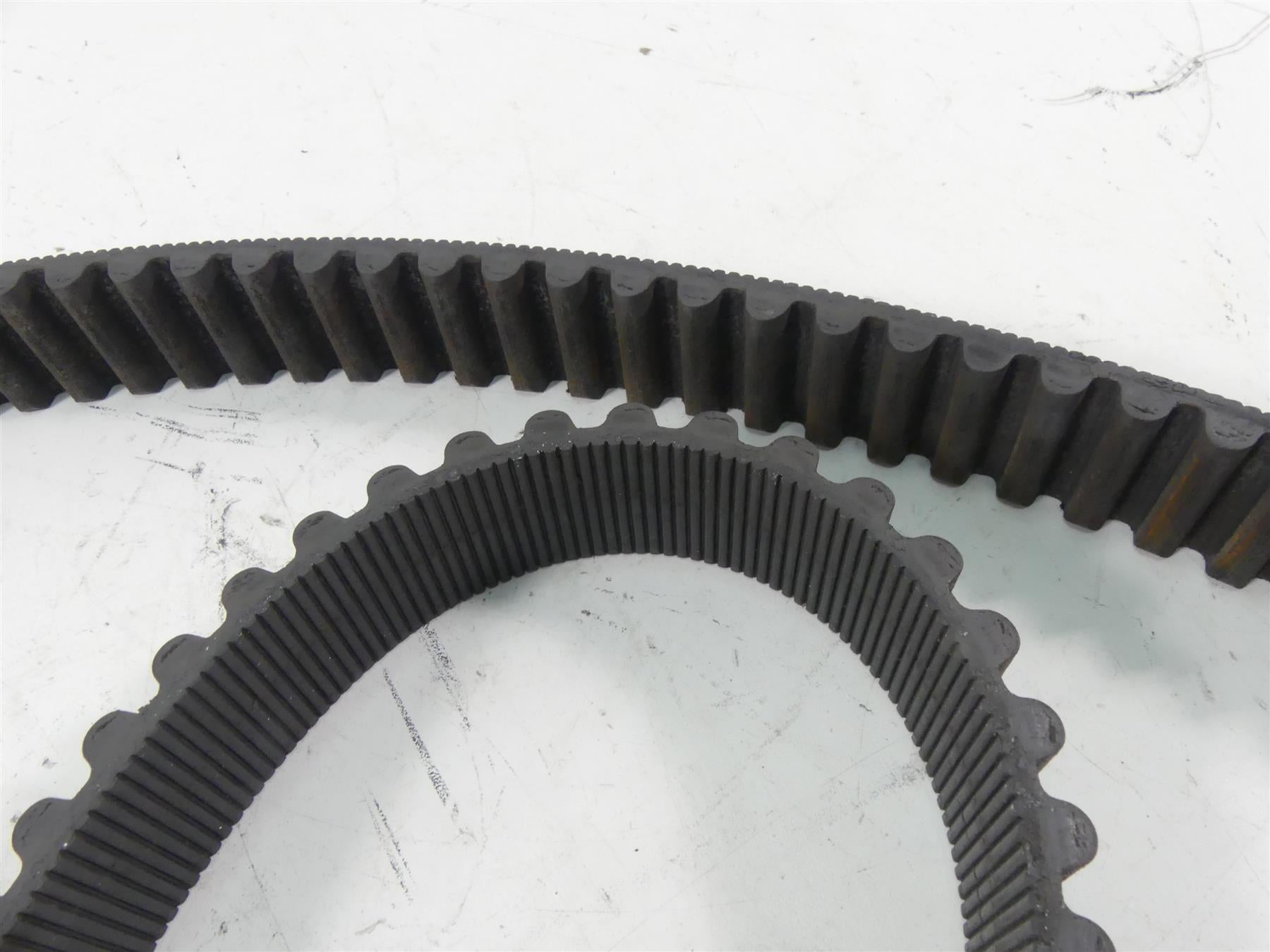 1989 Harley Touring FLTC Tour Glide Rear Main Drive Belt 136T 1-1/2" 40001-85 {{ shop.shopifyCountryName }} - Mototech271
