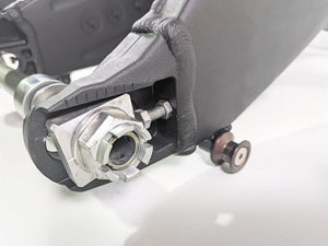 2024 Kawasaki ZX6R ZX636 Ninja Rear Swingarm Swing Arm Axle Set 33001-0584
