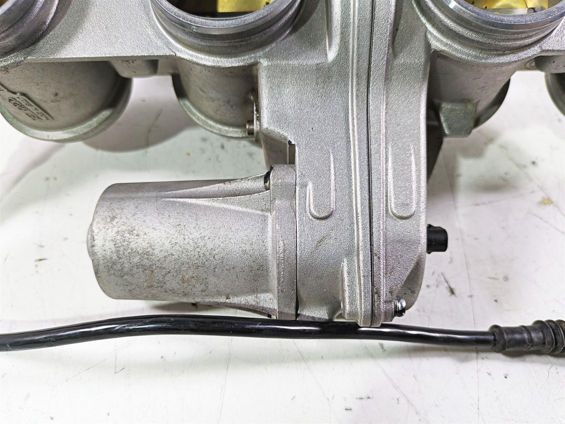 2017 BMW S1000R K47 Throttle Body Bodies Fuel Injection 13548545069 8544690 {{ shop.shopifyCountryName }} - Mototech271