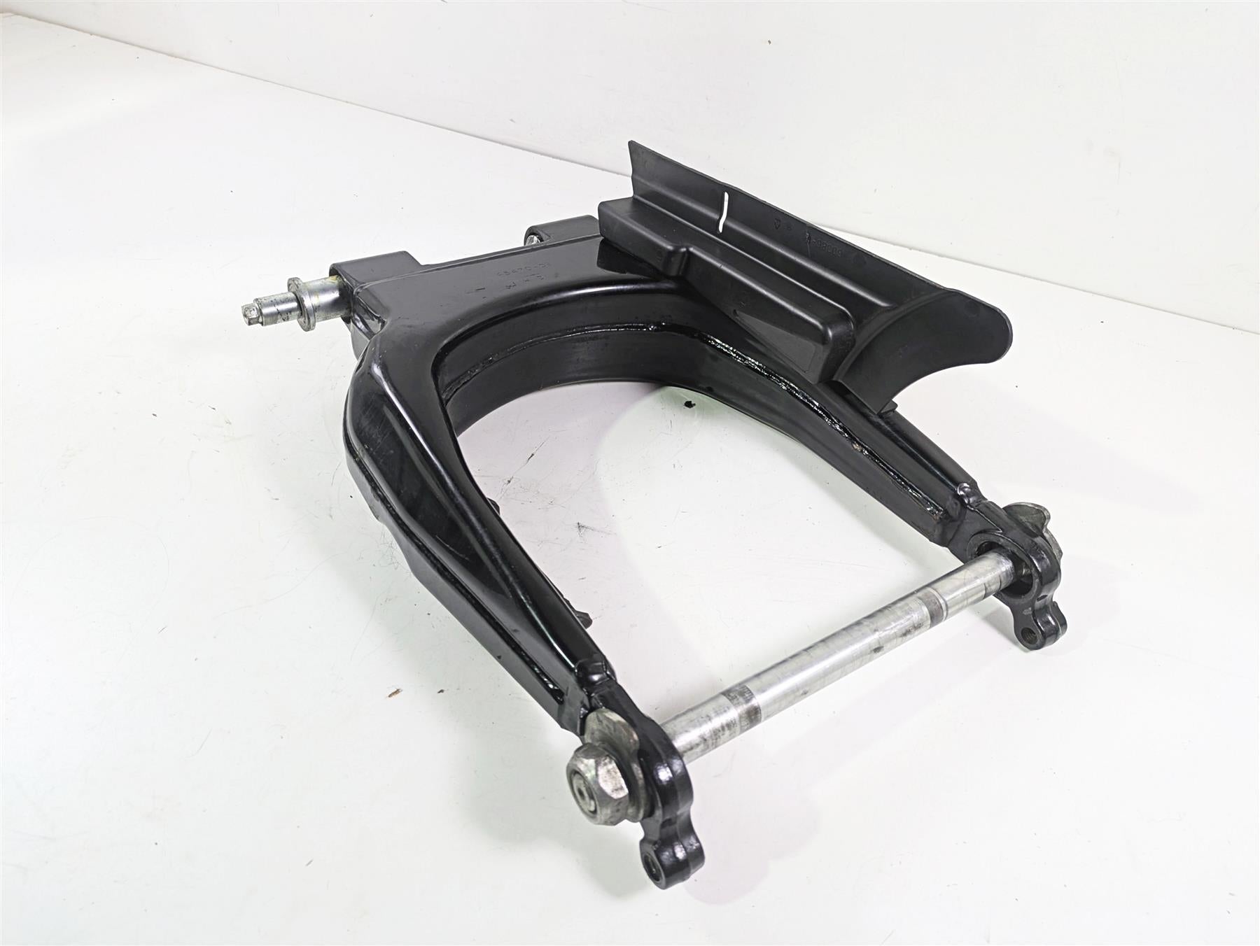 2010 Harley Touring FLHXSE CVO Street Glide Rear Swingarm Swing Arm 45470-09 {{ shop.shopifyCountryName }} - Mototech271