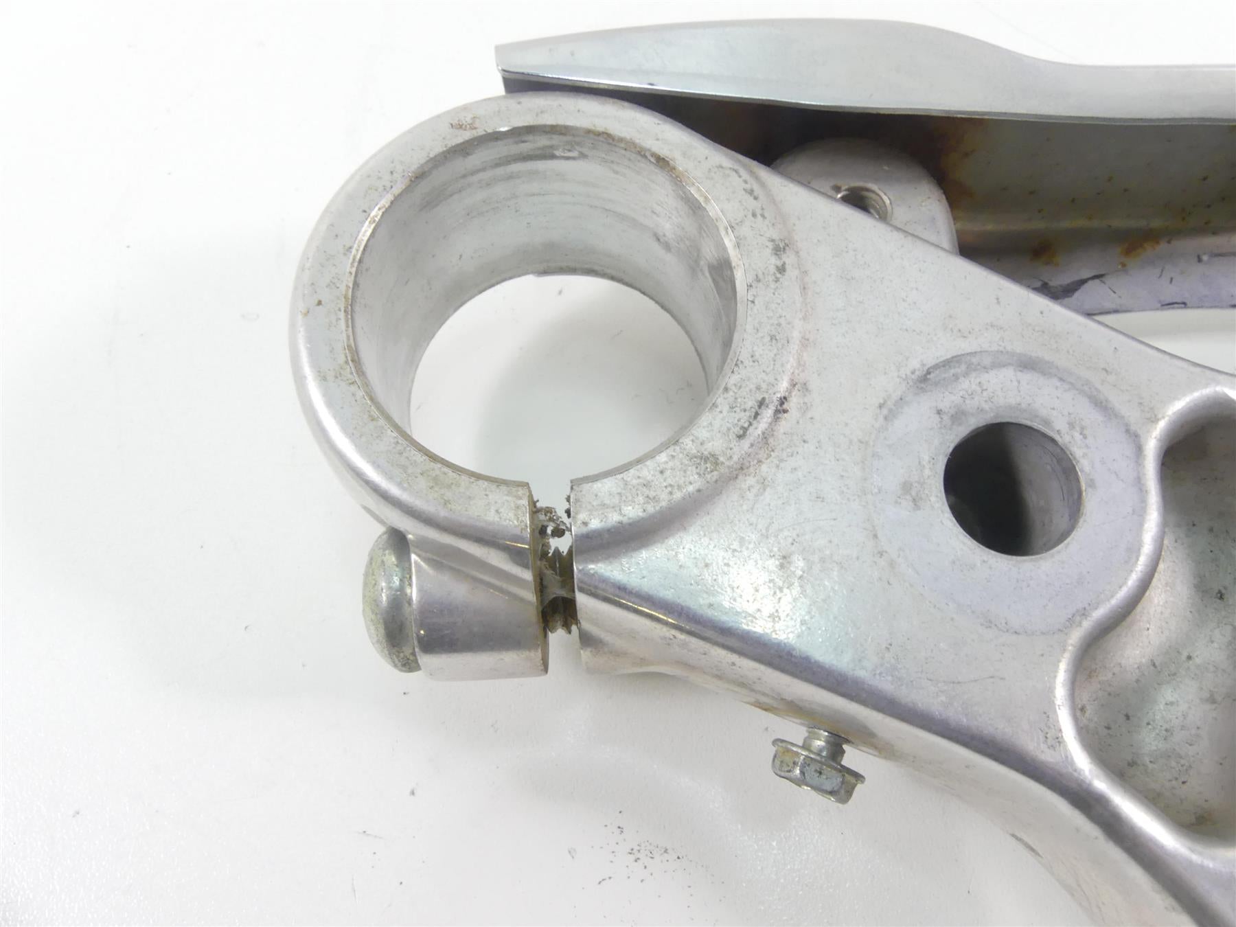 2006 Harley Sportster XL1200 Custom Upper Triple Tree Steering Clamp 45966-04 {{ shop.shopifyCountryName }} - Mototech271