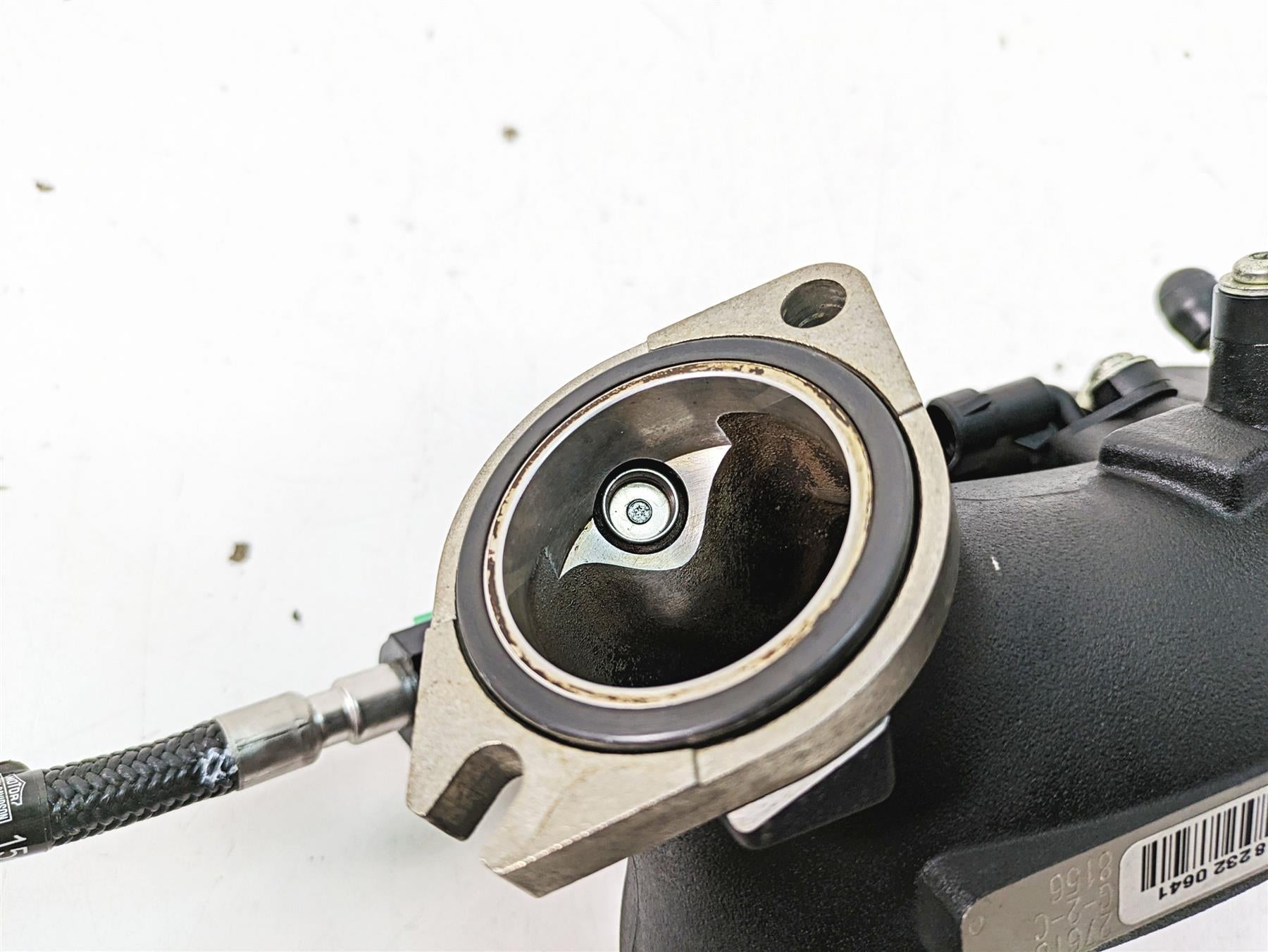 2009 Harley FXCWC Softail Rocker C Throttle Body Fuel Injection 27618-06 {{ shop.shopifyCountryName }} - Mototech271