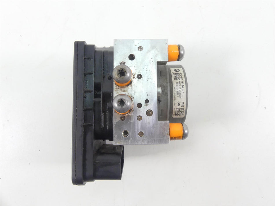 2019 BMW R1250GS K50 Abs Brake Pump Pressure Unit Module 34519898518 34519444398 {{ shop.shopifyCountryName }} - Mototech271