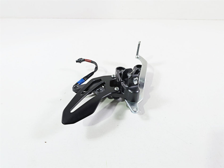 2025 Yamaha YZF R7 Right Foot Peg Mount & Brake Pedal BEB-27443-00 BEB-27211-00 {{ shop.shopifyCountryName }} - Mototech271