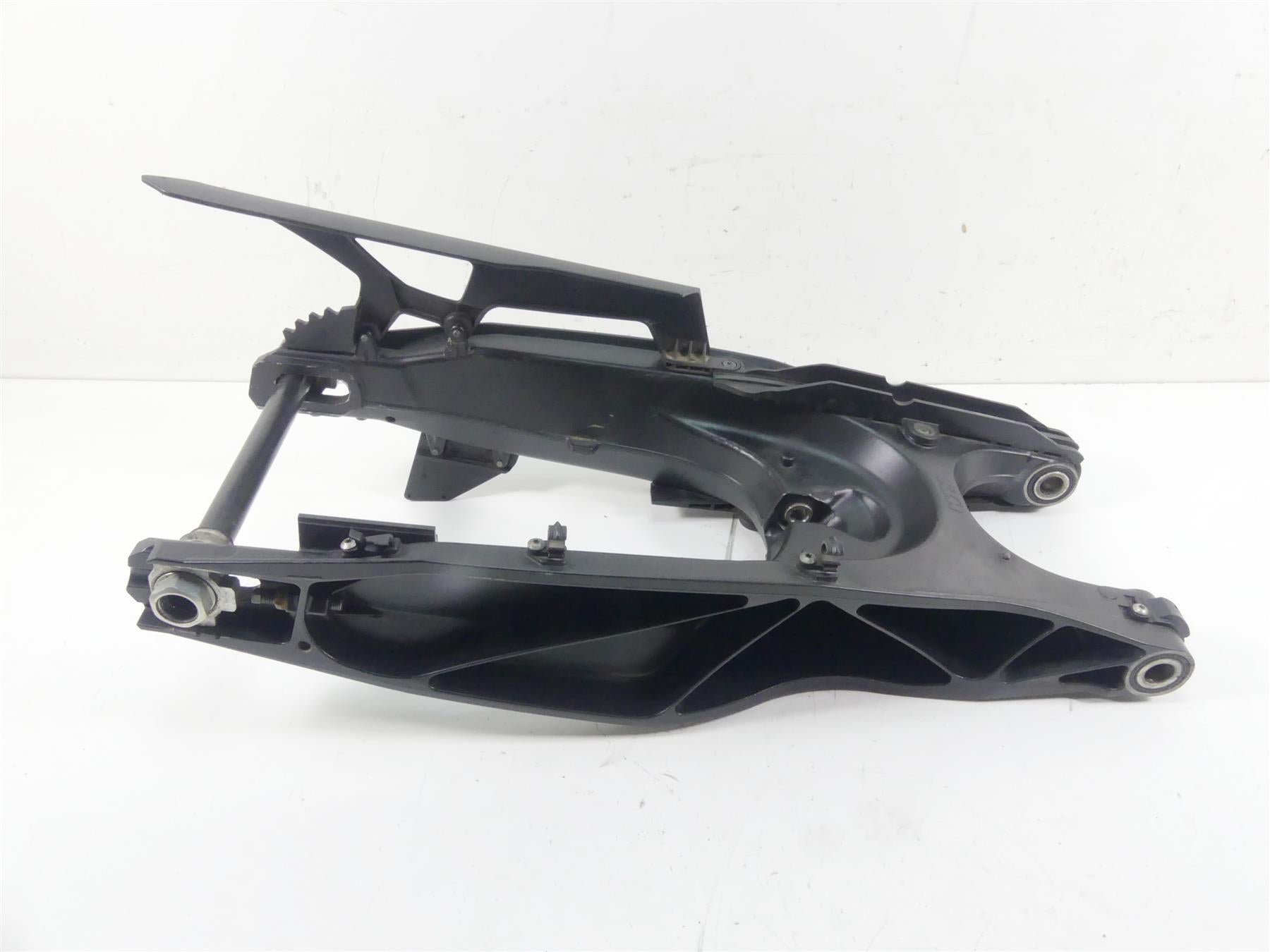 2015 KTM 1290 Adventure Swingarm Swing Arm Axle Set 6040403004433 {{ shop.shopifyCountryName }} - Mototech271