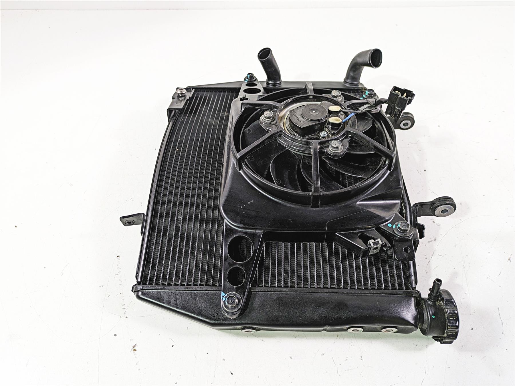 2023 Triumph Street Triple 765 RS Radiator Fan Reservoir Set -Read T2101157 {{ shop.shopifyCountryName }} - Mototech271