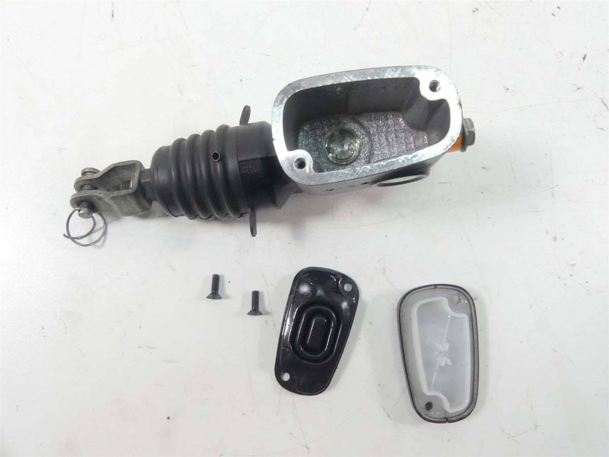 2021 Harley Softail FXBBS Street Bob Rear Brake Master Cylinder 41700460 {{ shop.shopifyCountryName }} - Mototech271