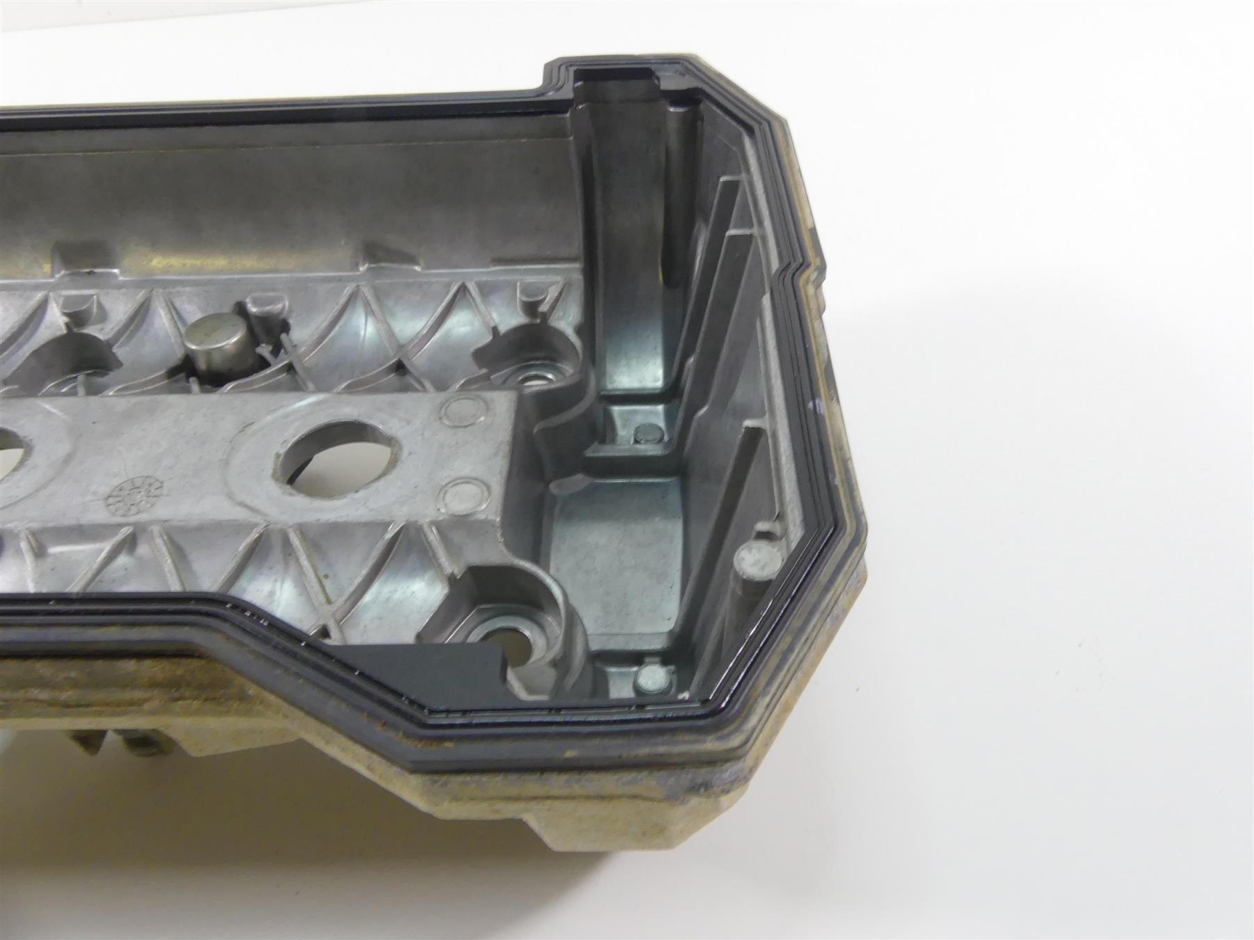 2018 Can Am Maverick X3 Turbo STD Upper Engine Valve Cover 420911492 {{ shop.shopifyCountryName }} - Mototech271