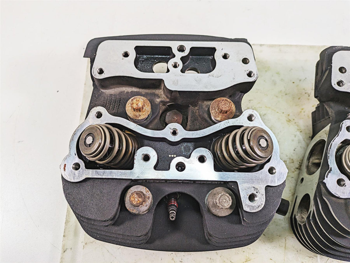 S&S Cycle Super Stock Twin Cam Cylinder Head Set 90-1050R-S F00404 {{ shop.shopifyCountryName }} - Mototech271