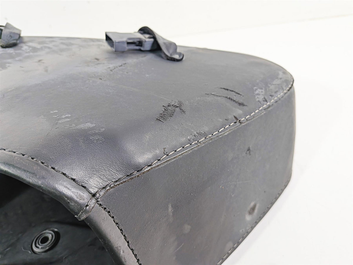 2000 Harley Touring FLHRCI Road King Right Saddlebag Saddle Bag 91138-98C {{ shop.shopifyCountryName }} - Mototech271