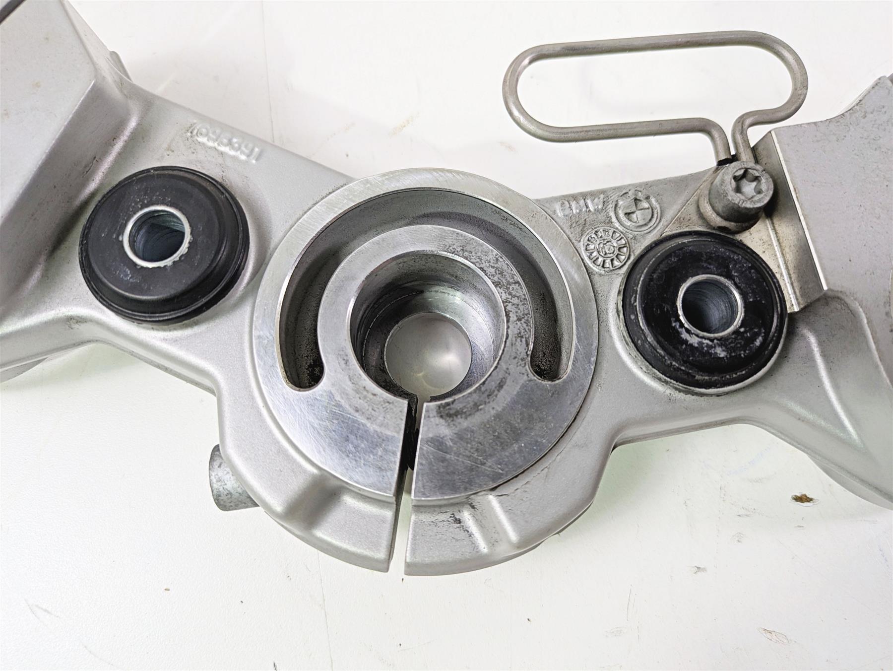 2017 BMW F800GS Adv K75 Upper Triple Tree Steering Clamp 31427715420 {{ shop.shopifyCountryName }} - Mototech271