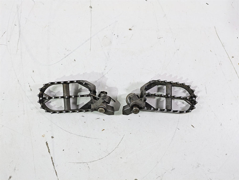 2015 BMW R1200GS Adv K51 Oem Rider Footpeg Foot Peg Set 46718529843 46718529844 {{ shop.shopifyCountryName }} - Mototech271