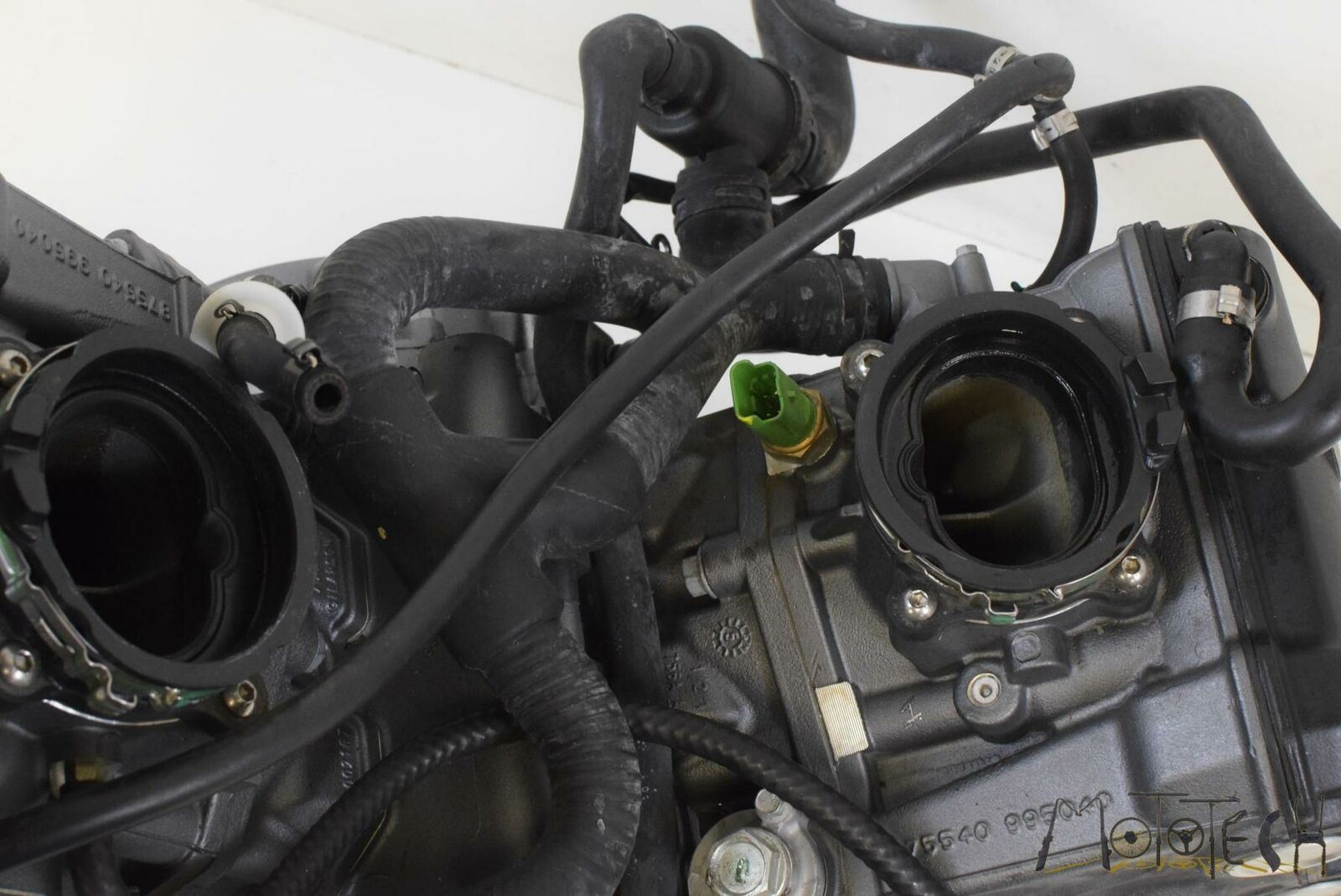 2016 Aprilia CAPONORD 1200 RALLY Engine Motor 14K -Video CM1607085 {{ shop.shopifyCountryName }} - Mototech271