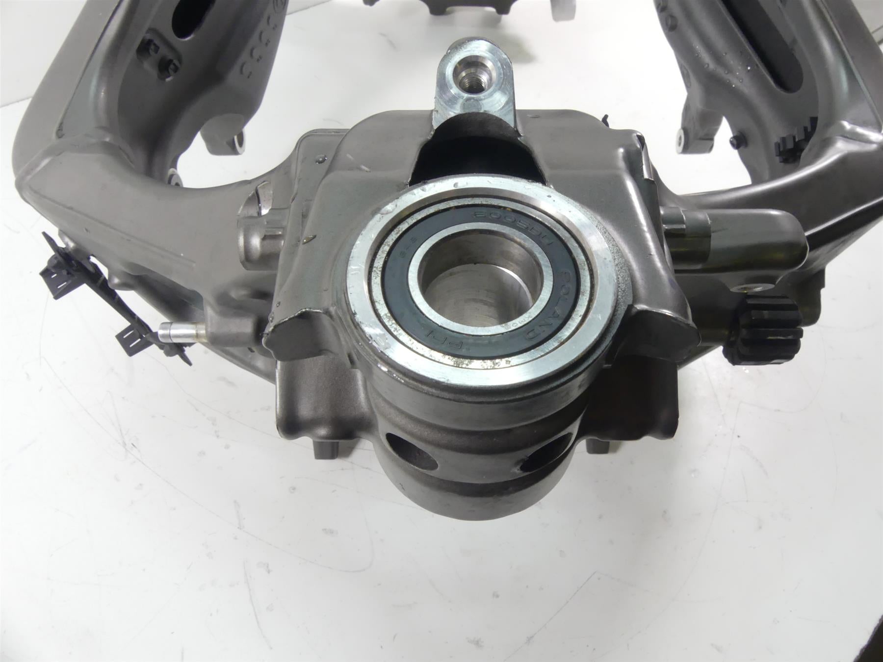 2015 BMW K1600GT K48 Straight Main Frame Chassis - Slvg 46517727922 46517722205 {{ shop.shopifyCountryName }} - Mototech271