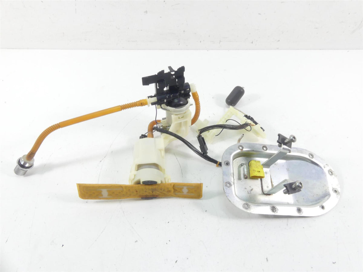 2010 Harley FXDWG Dyna Wide Glide Fuel Gas Petrol Pump 2K Only -Tested 75218-04D {{ shop.shopifyCountryName }} - Mototech271