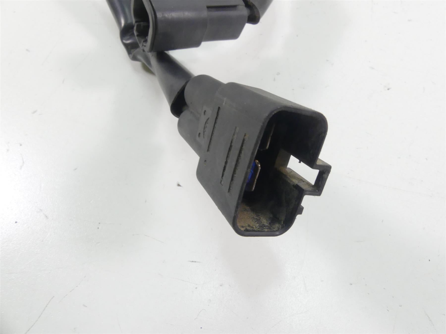 2004 Harley FXDWGI Dyna Wide Glide Rectifier Voltage Regulator 74631-04 {{ shop.shopifyCountryName }} - Mototech271