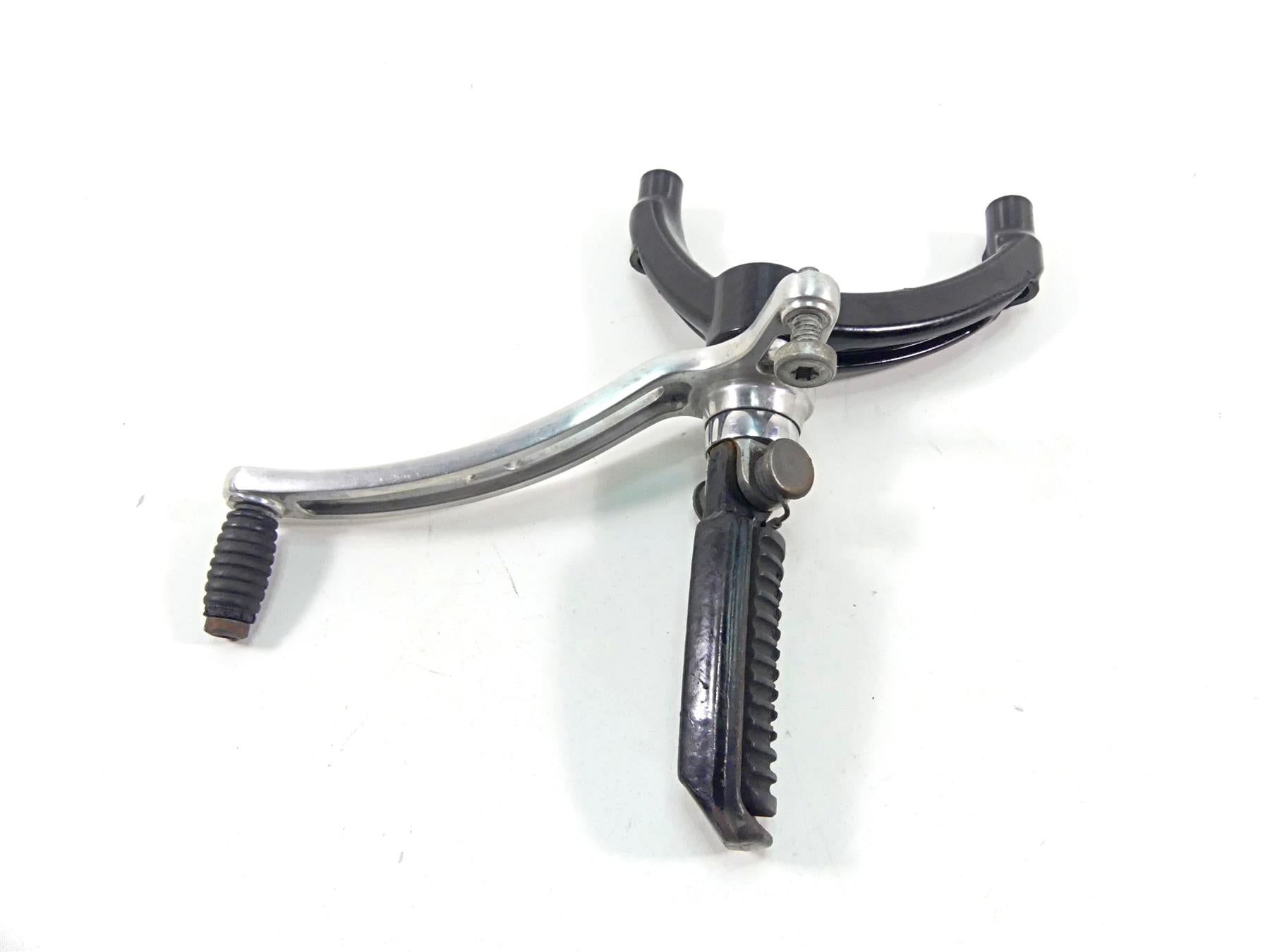 2009 Harley XR1200 Sportster Left Foot Peg Bracket & Shifter Lever Set 51044-08 {{ shop.shopifyCountryName }} - Mototech271
