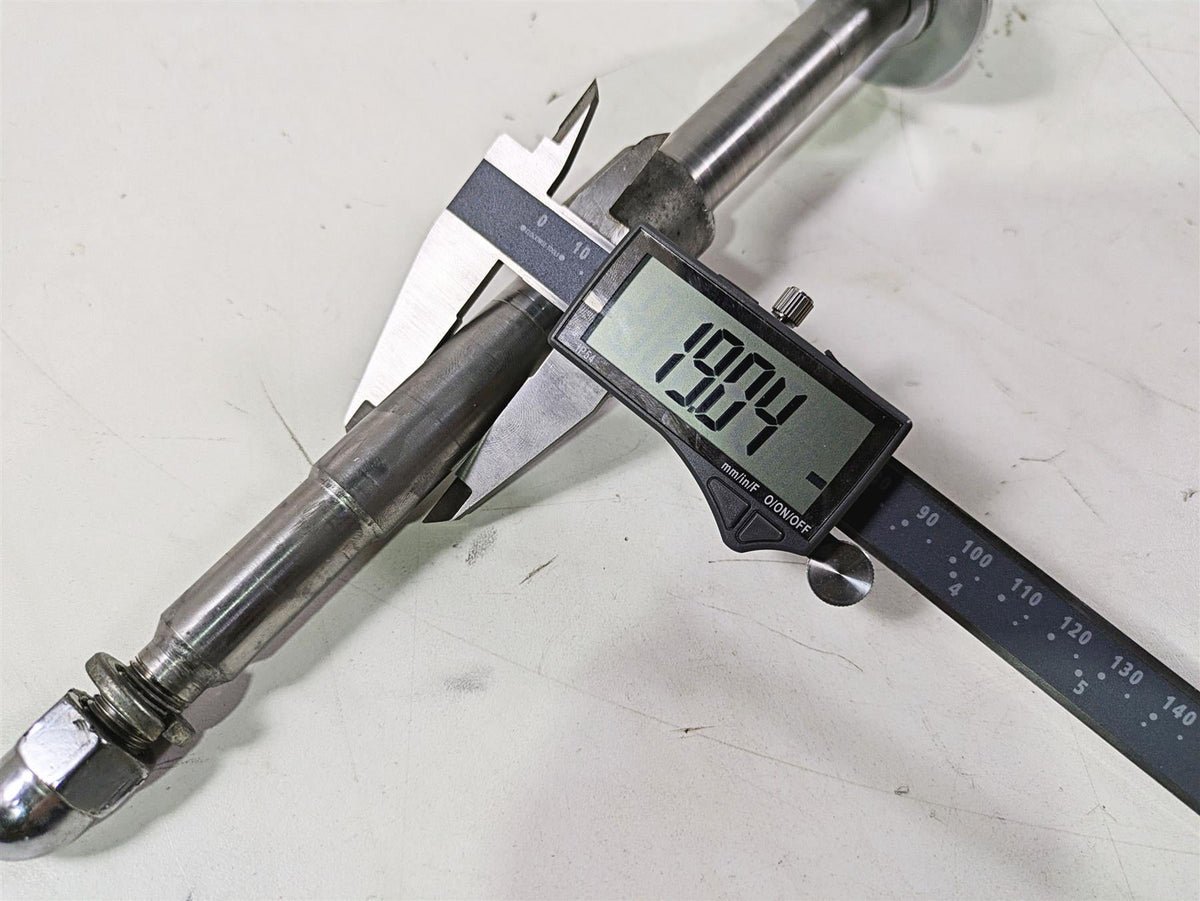 2003 Harley Softail FXSTDI Deuce 100th Front Axle Wheel Spindle 43354-00 {{ shop.shopifyCountryName }} - Mototech271