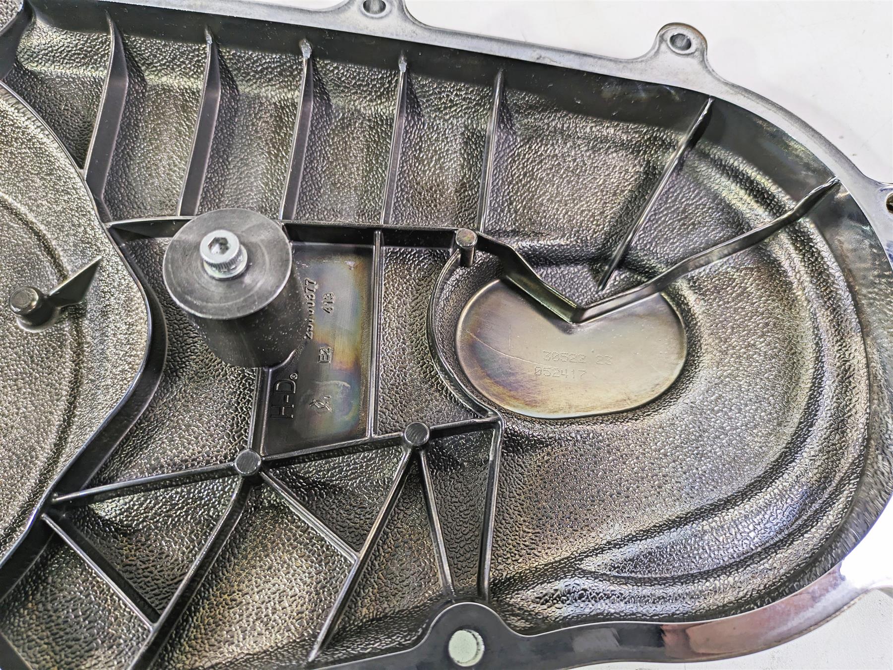 2017 Harley Touring FLTRXS Road Glide Outer Primary Drive Clutch Cover 25700377 {{ shop.shopifyCountryName }} - Mototech271