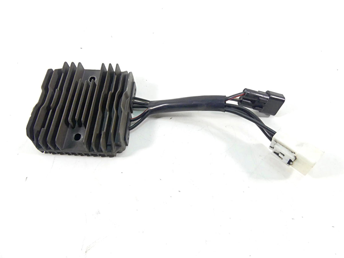 2008 Suzuki M109R VZR1800 Rectifier Voltage Regulator 32800-10G10 {{ shop.shopifyCountryName }} - Mototech271