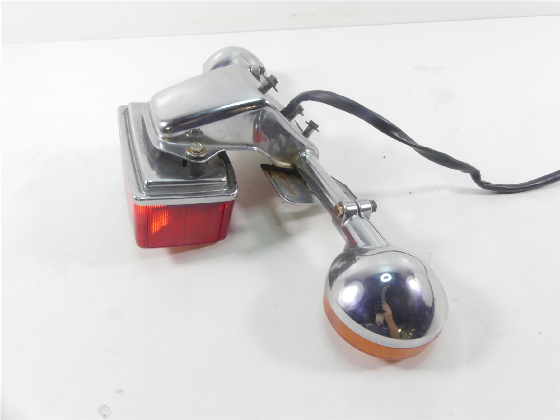 1980 Honda CB750C Custom Taillight Rear Blinker Turn Signal Set 33701-MC9-830 {{ shop.shopifyCountryName }} - Mototech271