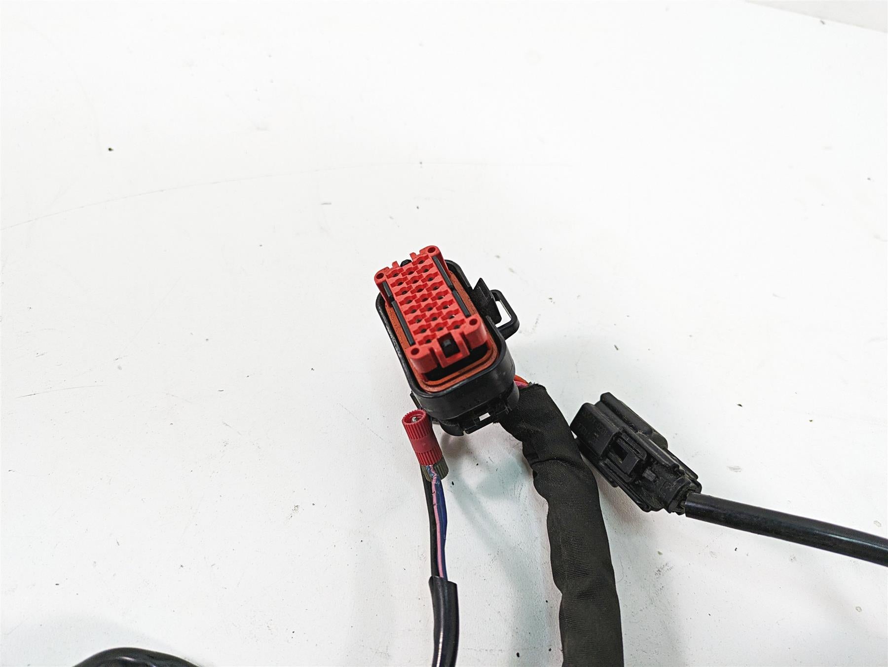 2018 Harley Touring FLHXSE CVO Street Glide Front Fairing Wiring -Read 69201731 {{ shop.shopifyCountryName }} - Mototech271