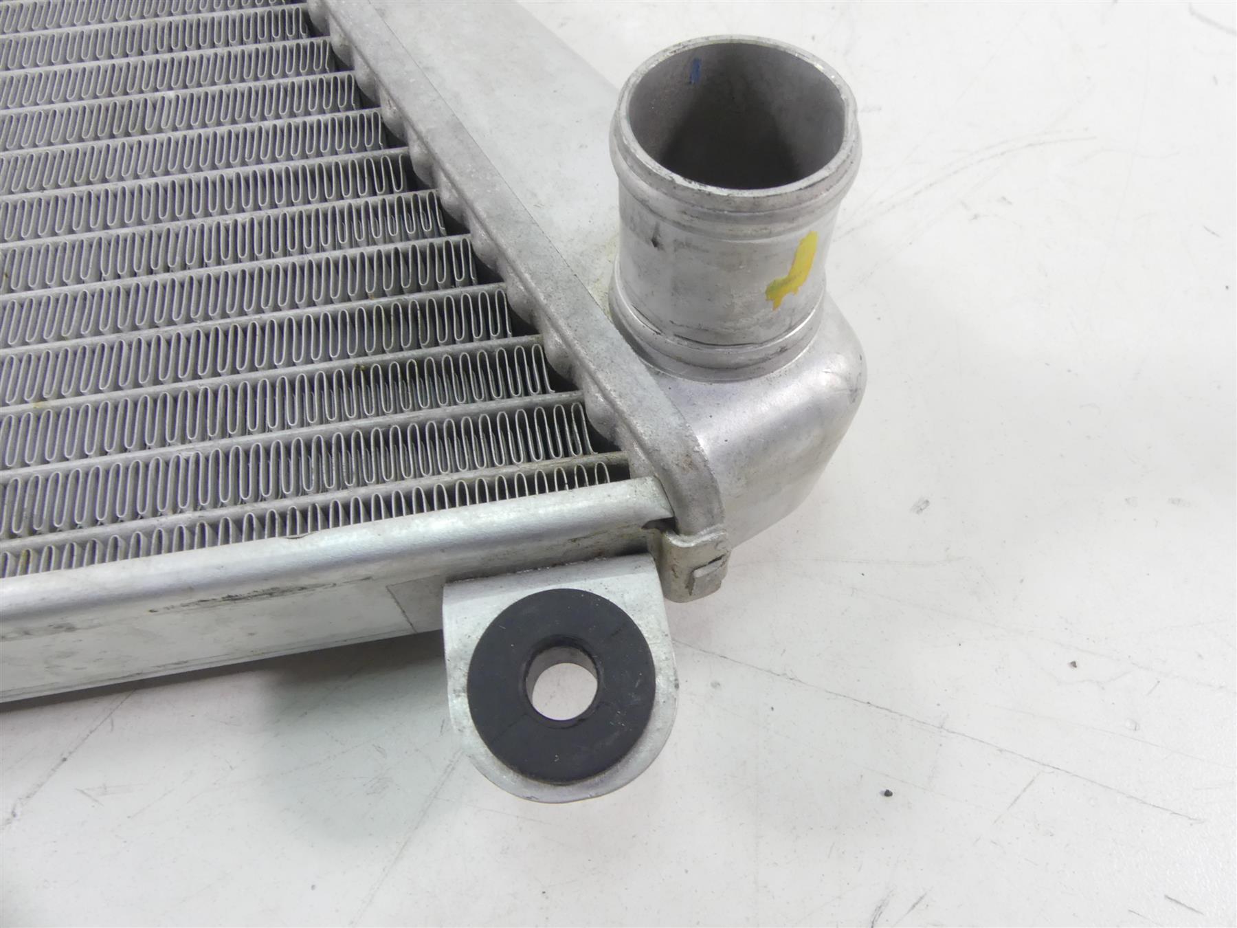 2020 Ducati Panigale V2 Lower Coolant Radiator - Straight No Leaks 54840972B {{ shop.shopifyCountryName }} - Mototech271