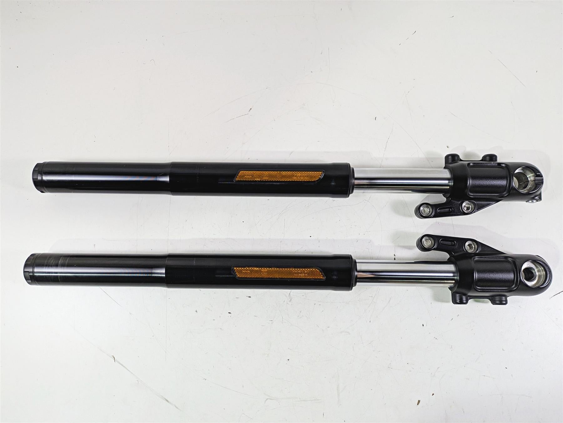 2022 Harley FXLRS Softail Low Rider Straight Up Side Down Fork 45400177 45400178