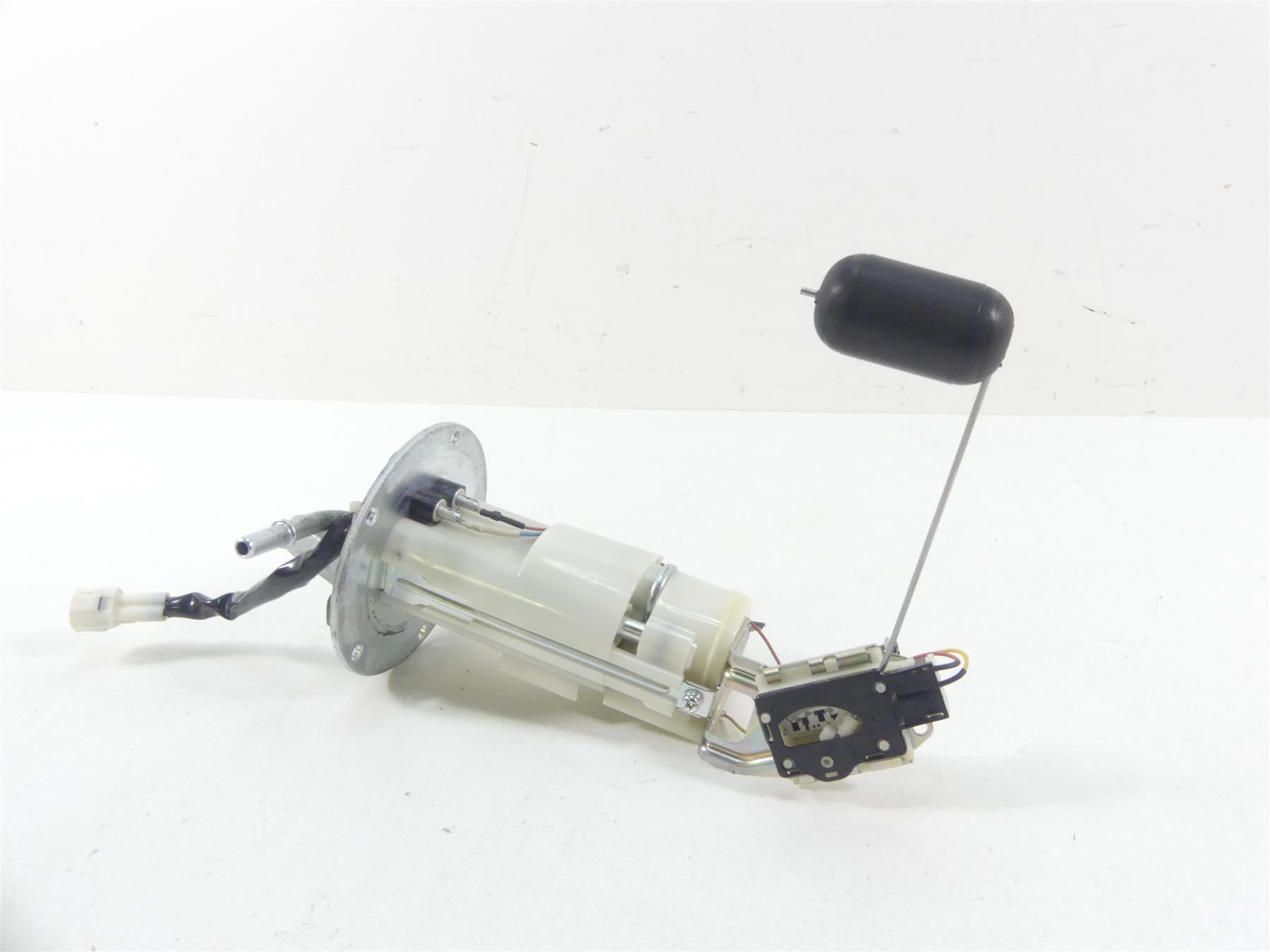 2016 Suzuki GSX-R750 Fuel Gas Petrol Pump -Tested 15100-14J01