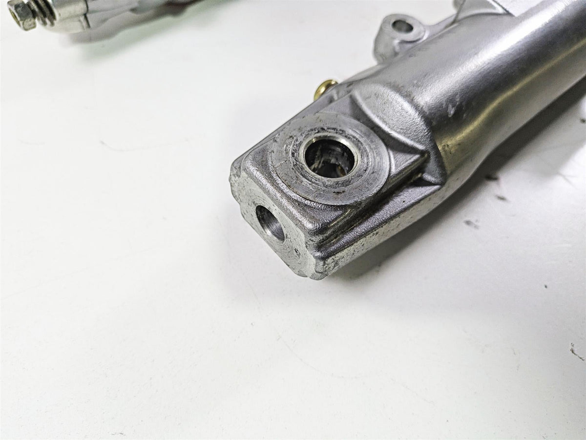 2004 Harley Softail FLSTF Fat Boy Showa Front Fork Leg Set 45915-00 45916-00 {{ shop.shopifyCountryName }} - Mototech271
