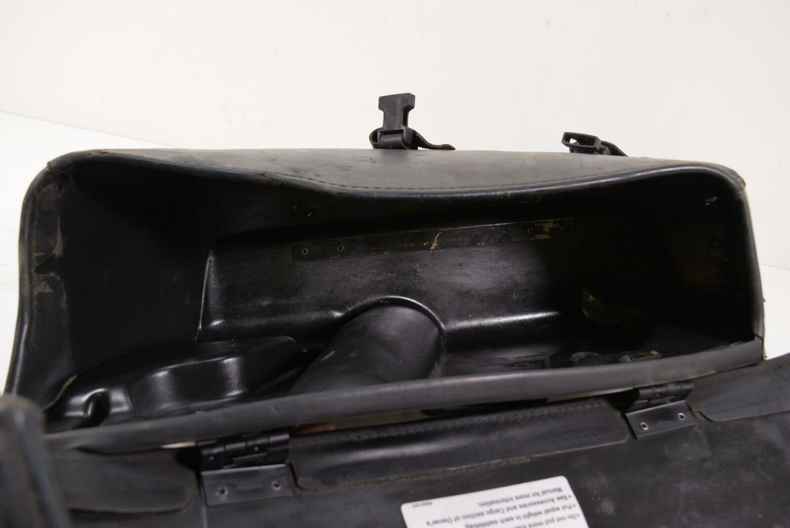 2000 Harley Touring FLHR Road King Right Saddlebag Saddle Bag 07396 - RH {{ shop.shopifyCountryName }} - Mototech271