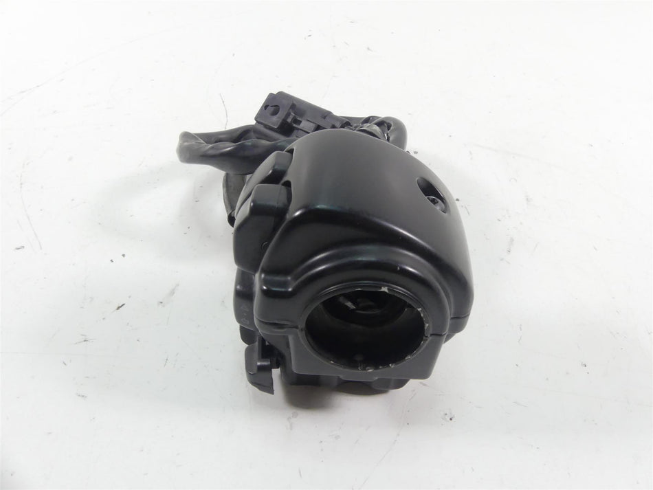 2013 Harley Touring FLHTK Electra Glide Right Hand Control Switch 71684-06A {{ shop.shopifyCountryName }} - Mototech271