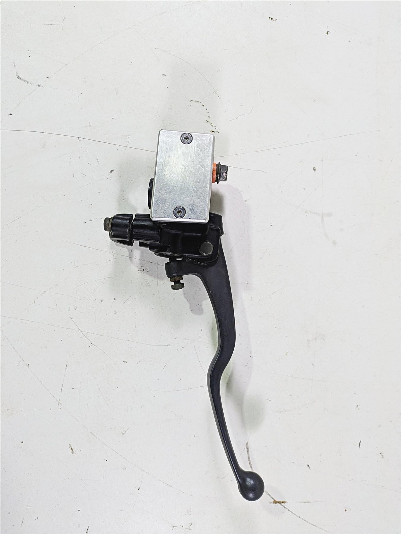 2001 Yamaha Banshee YFZ350 Front Brake Master Cylinder Nissin 14mm 2GU-25870-00 {{ shop.shopifyCountryName }} - Mototech271