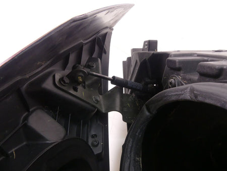 2009 Victory Vision Tour Right Side Saddlebag Luggage Case Box Carrier 5436205 {{ shop.shopifyCountryName }} - Mototech271