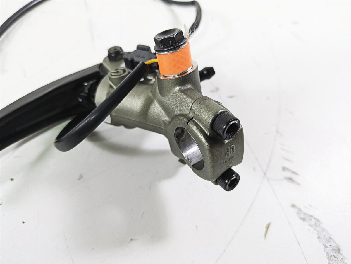 2020 Triumph Daytona 765 Moto2 Brembo Front Radial Brake Master Cyl T2025831 {{ shop.shopifyCountryName }} - Mototech271