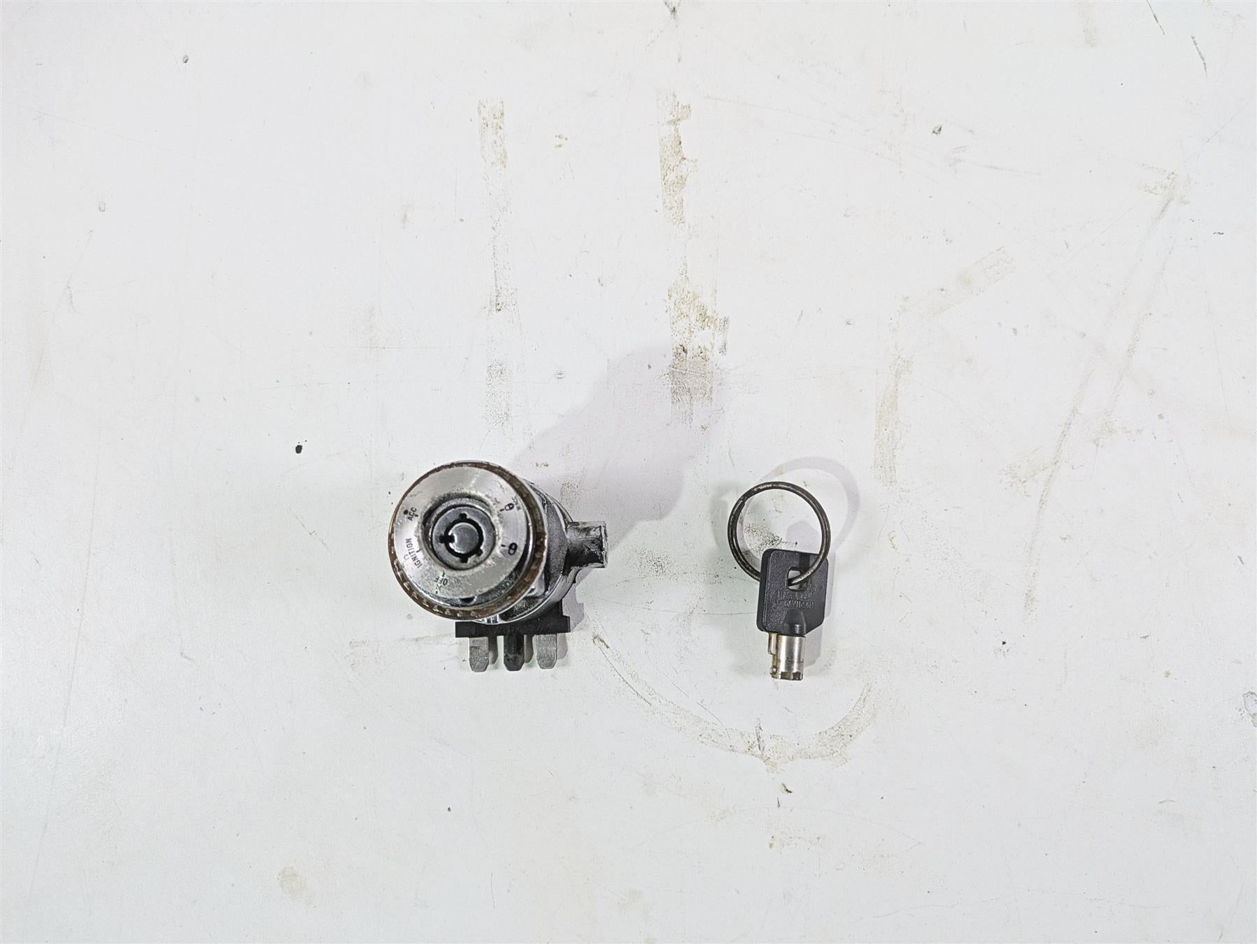2008 Harley FXDL Dyna Low Rider 105TH Ignition Switch Fork Lock Key 71559-06B {{ shop.shopifyCountryName }} - Mototech271