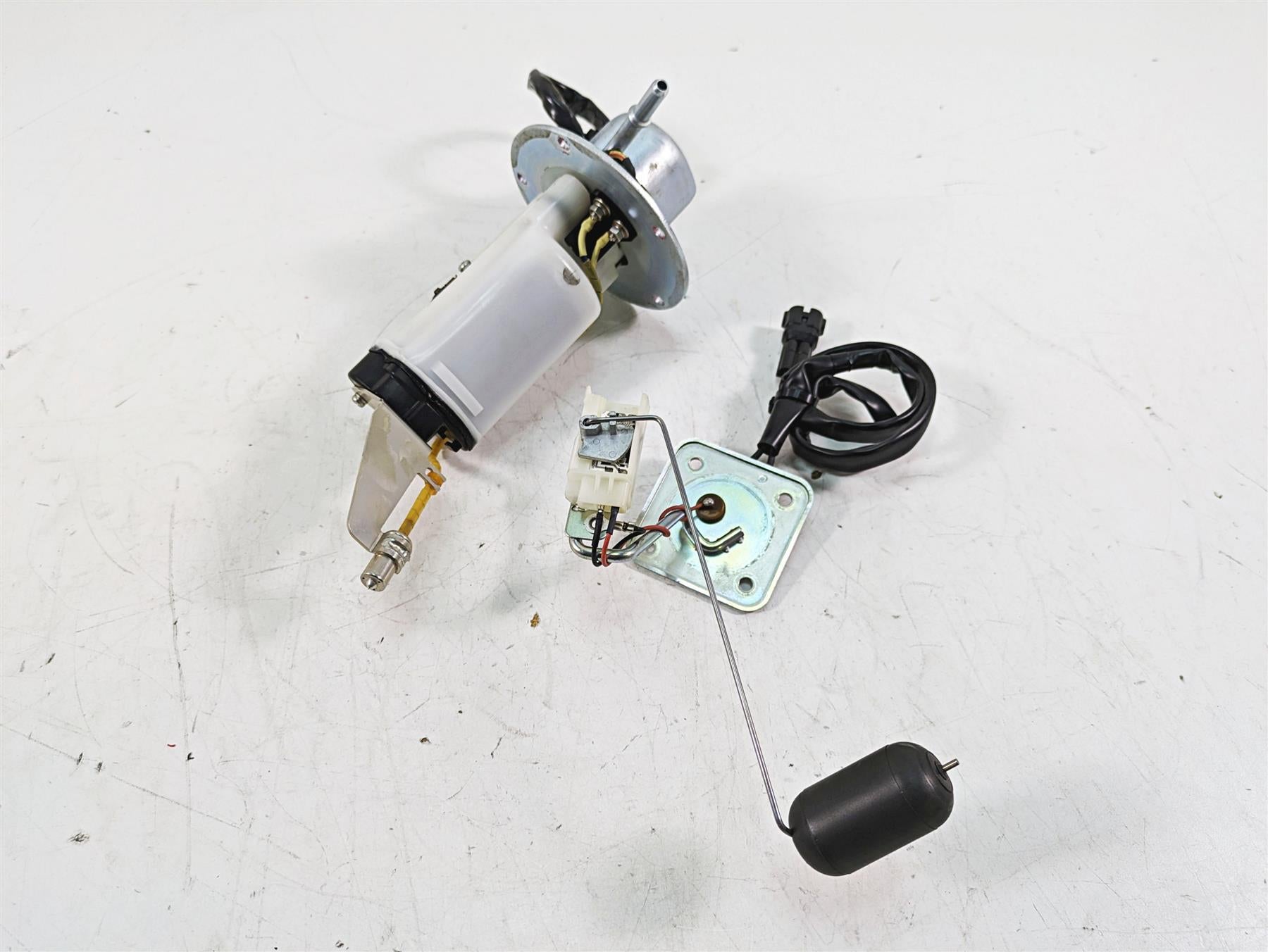 2018 Kawasaki ZX1002 Ninja H2 SX Fuel Gas Petrol Pump & Sender Tested 49040-0740 {{ shop.shopifyCountryName }} - Mototech271