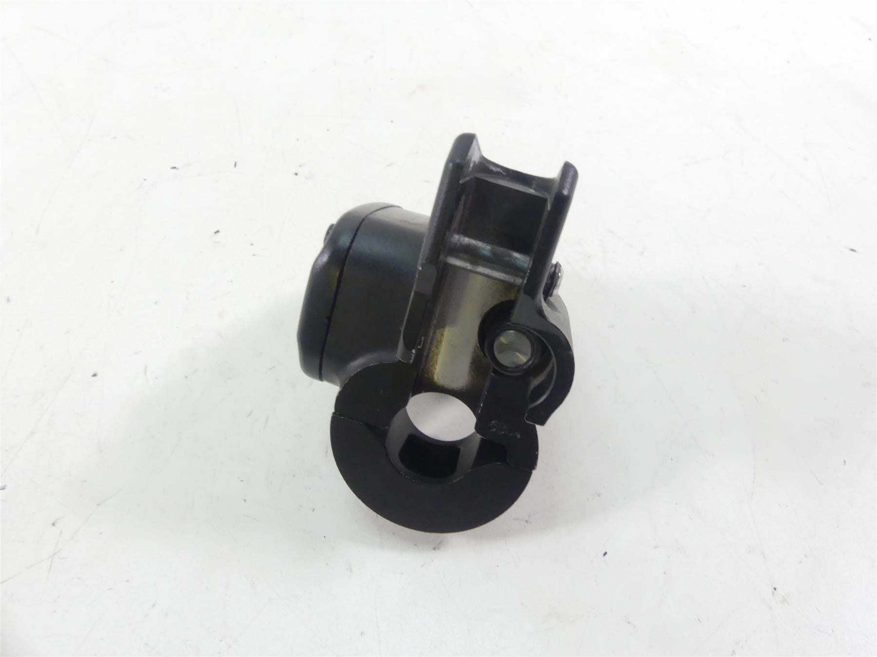 2016 Harley FLS Softail Slim Front Brake Master Cylinder 1/2" 41700233 {{ shop.shopifyCountryName }} - Mototech271