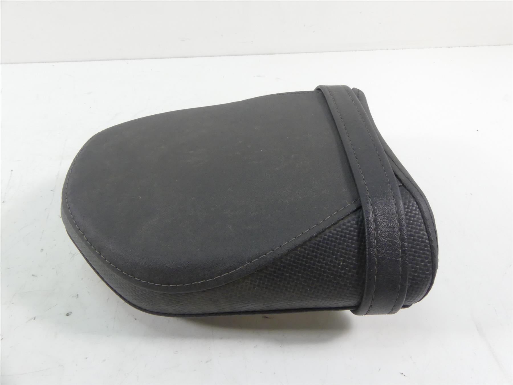 2013 Yamaha VMX17 V-Max 1700 Rear Passenger Pillion Saddle Seat 2S3-24750-11-00 {{ shop.shopifyCountryName }} - Mototech271