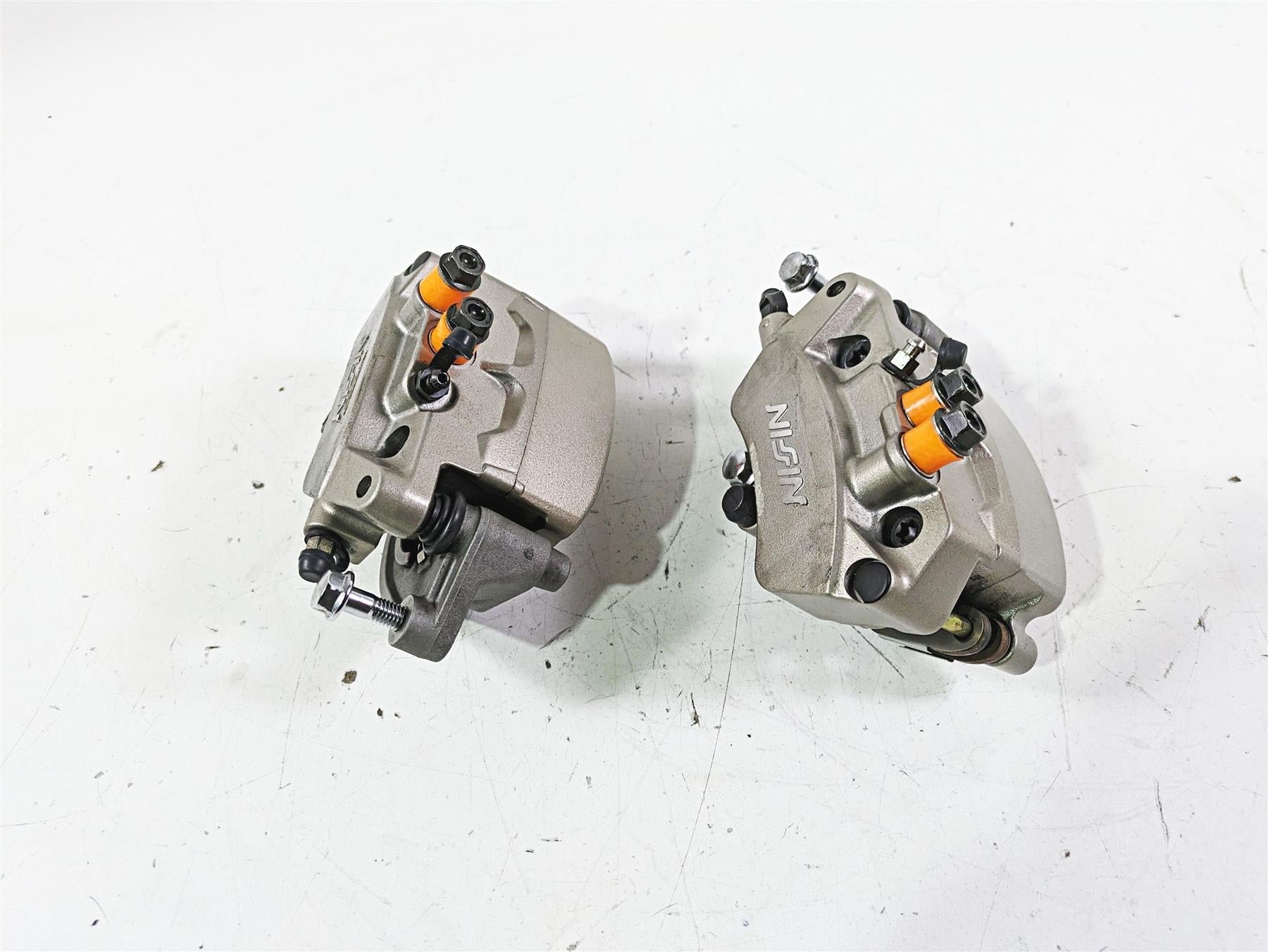 2002 Honda VTX1800 Retro Nissin Front Brake Caliper Set 45150-MCV-006 {{ shop.shopifyCountryName }} - Mototech271
