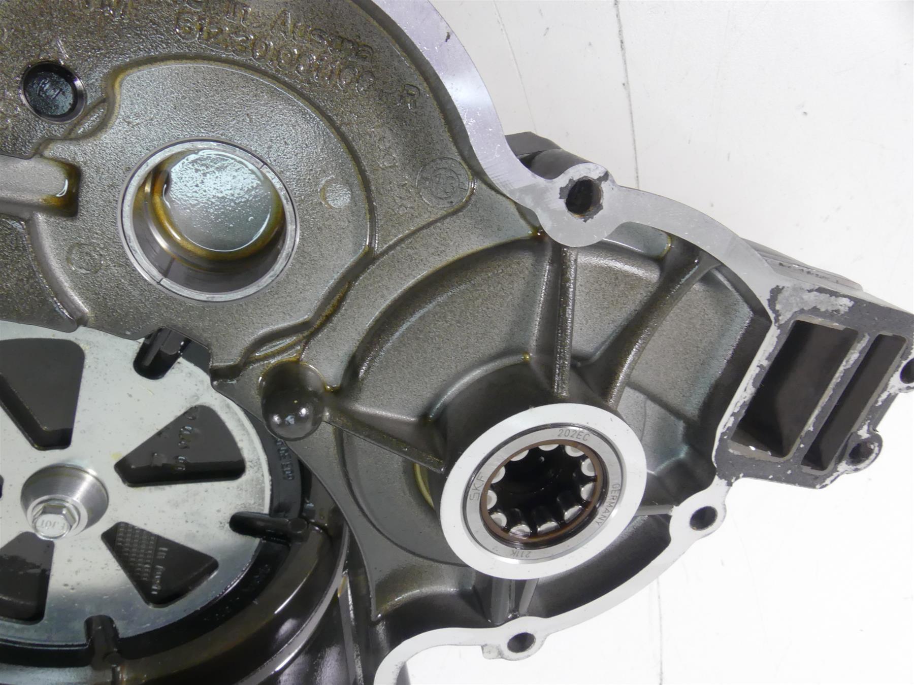 2015 KTM 1190 Adventure R Right Engine Clutch Cover + Waterpump 6033000114441 {{ shop.shopifyCountryName }} - Mototech271