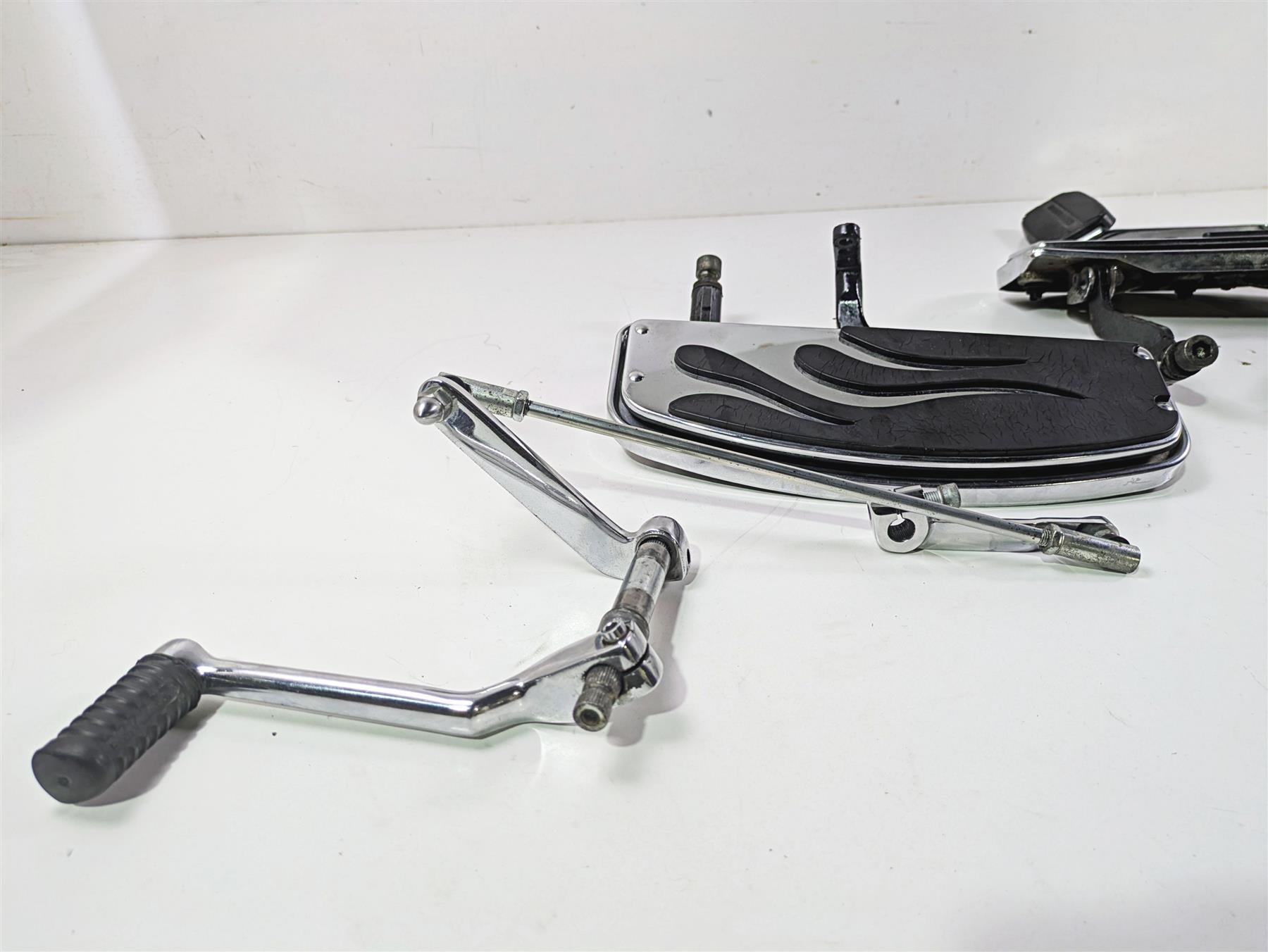 1998 Harley Touring FLHRCI Road King Floorboards Brake Pedal & Shifter 50621-79A {{ shop.shopifyCountryName }} - Mototech271