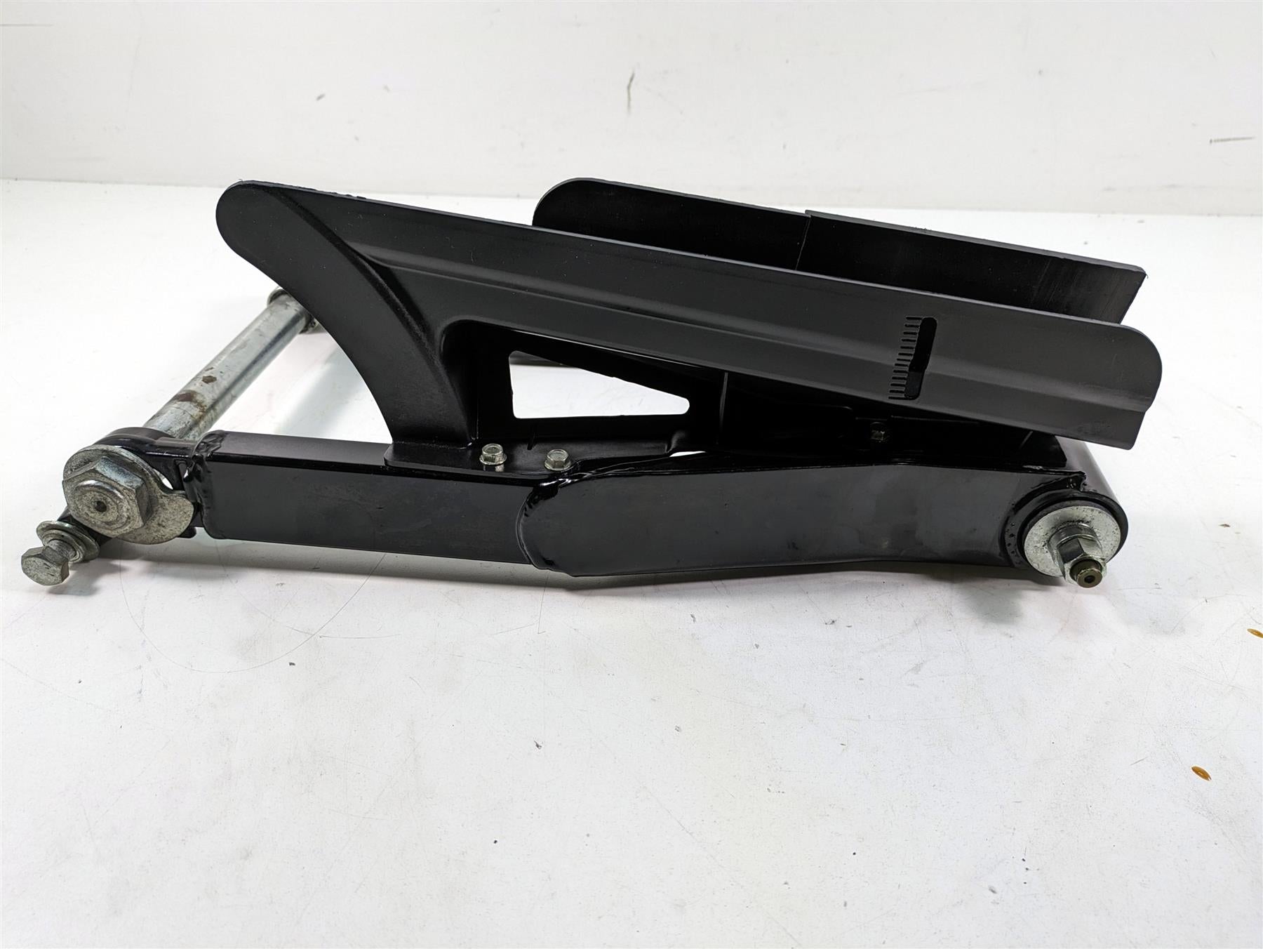 2006 Harley Touring FLHTCUI Electra Glide Rear Swing Arm Swingarm 1" 47549-02A {{ shop.shopifyCountryName }} - Mototech271