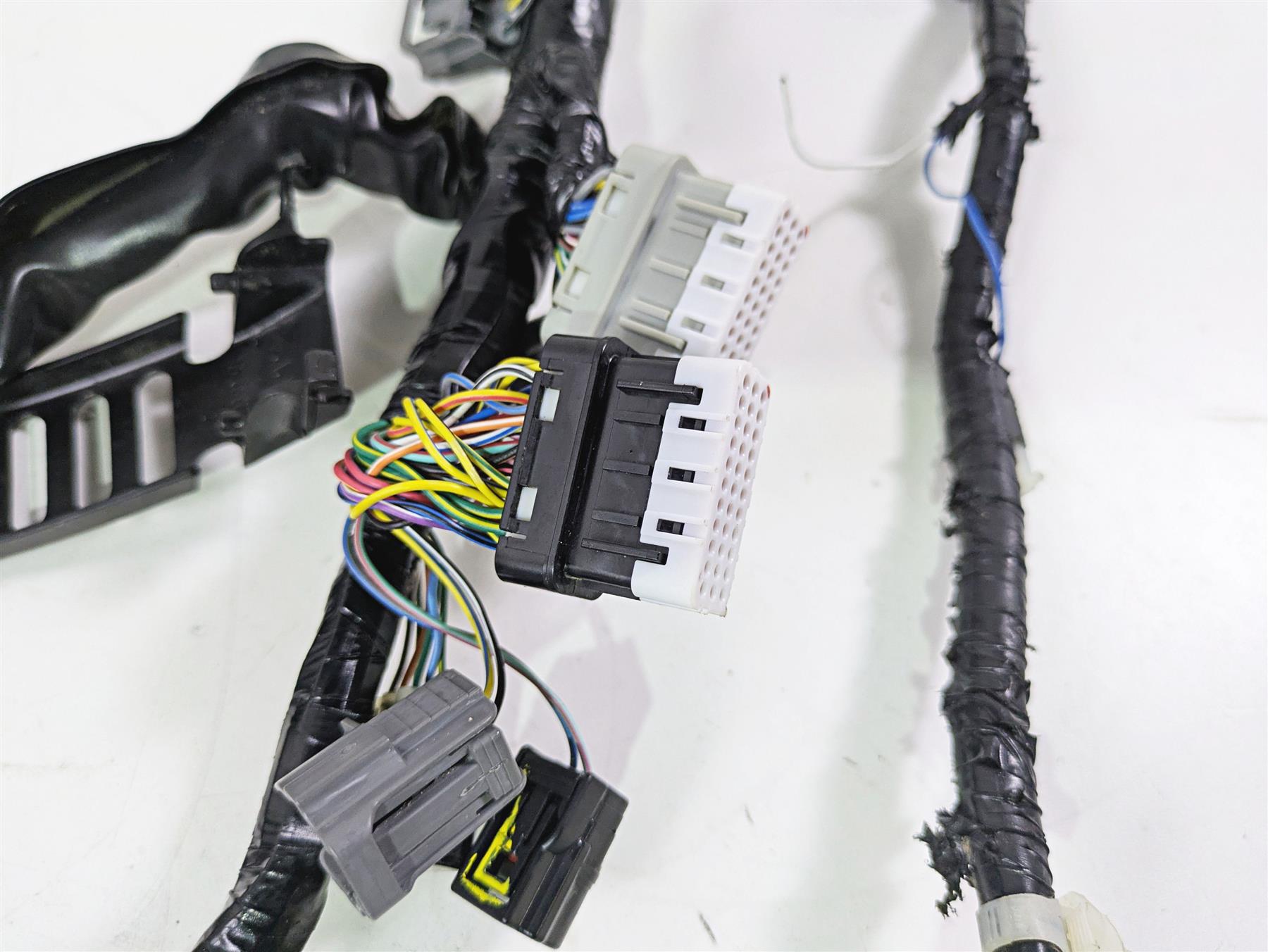 2025 Honda CBR600RR Main Wiring Harness Loom - For Parts 32100-MJC-L10 {{ shop.shopifyCountryName }} - Mototech271