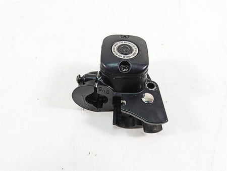 2012 Harley FLD Dyna Switchback Front Brake Master Cylinder 9/16" 45029-11C {{ shop.shopifyCountryName }} - Mototech271